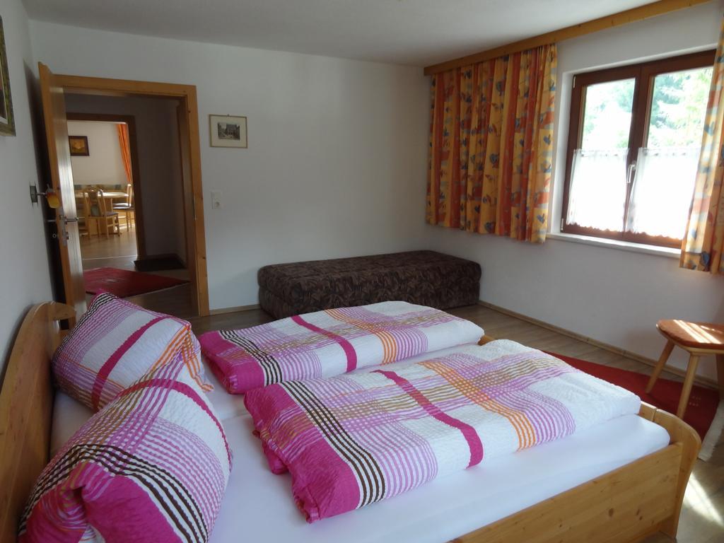 Landhaus Rauth Apartman Leutasch Szoba fotó