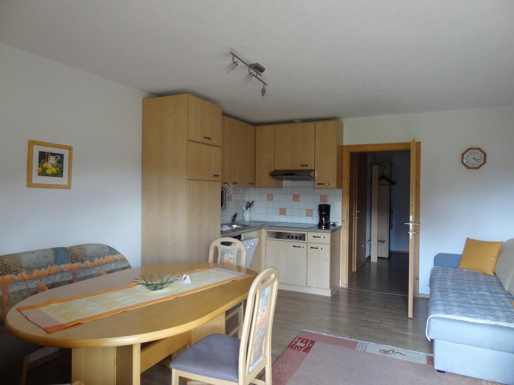 Landhaus Rauth Apartman Leutasch Szoba fotó